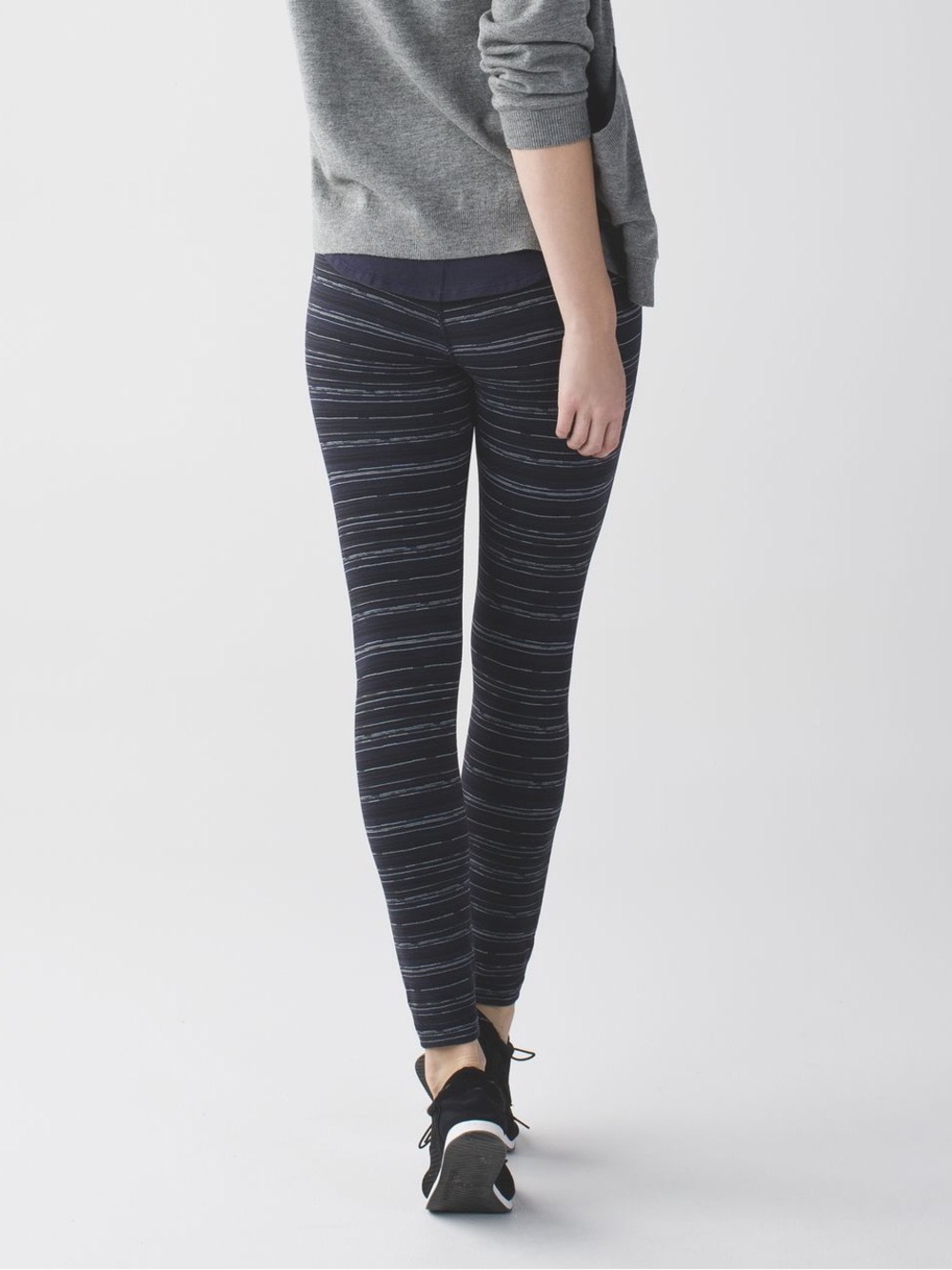 Lululemon High Times Pant Cyber Stripe Naval Blue Black size 6 W5L07S leggings